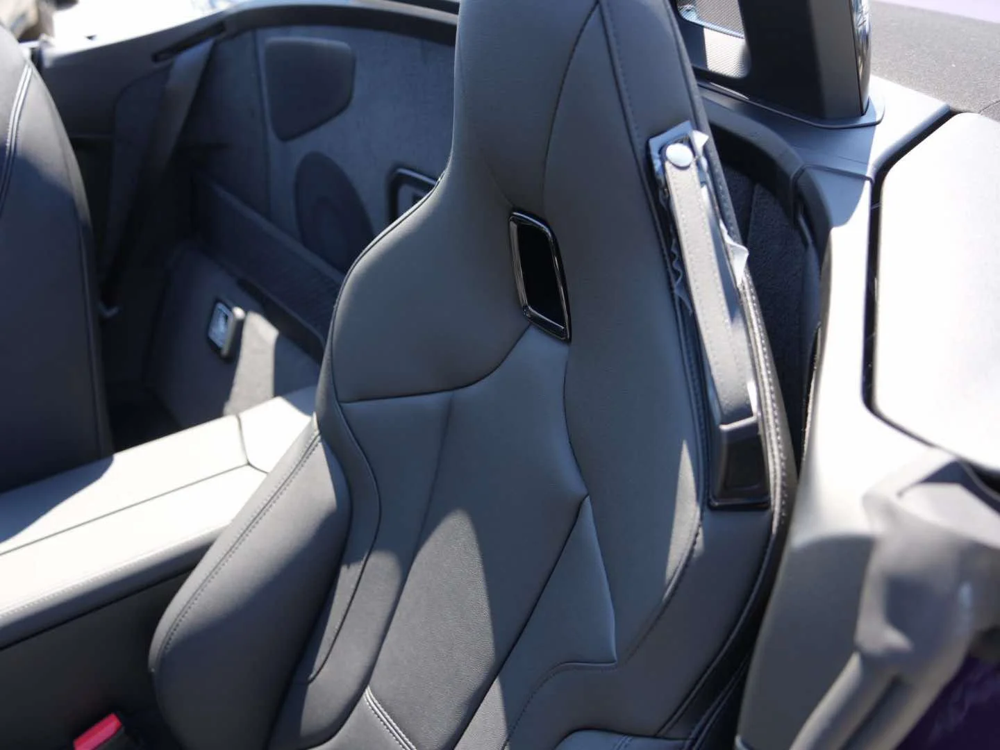 New 2026 Thundernight Metallic BMW sDrive30i image 12