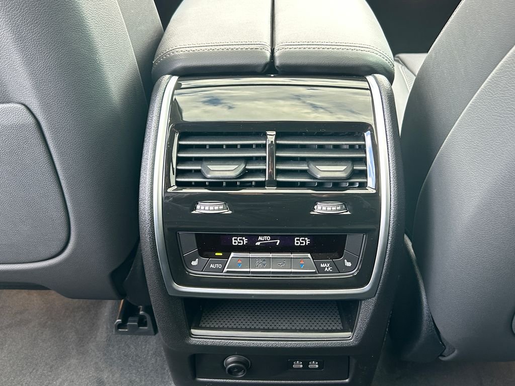 2026 BMW X7 40i - Photo 35
