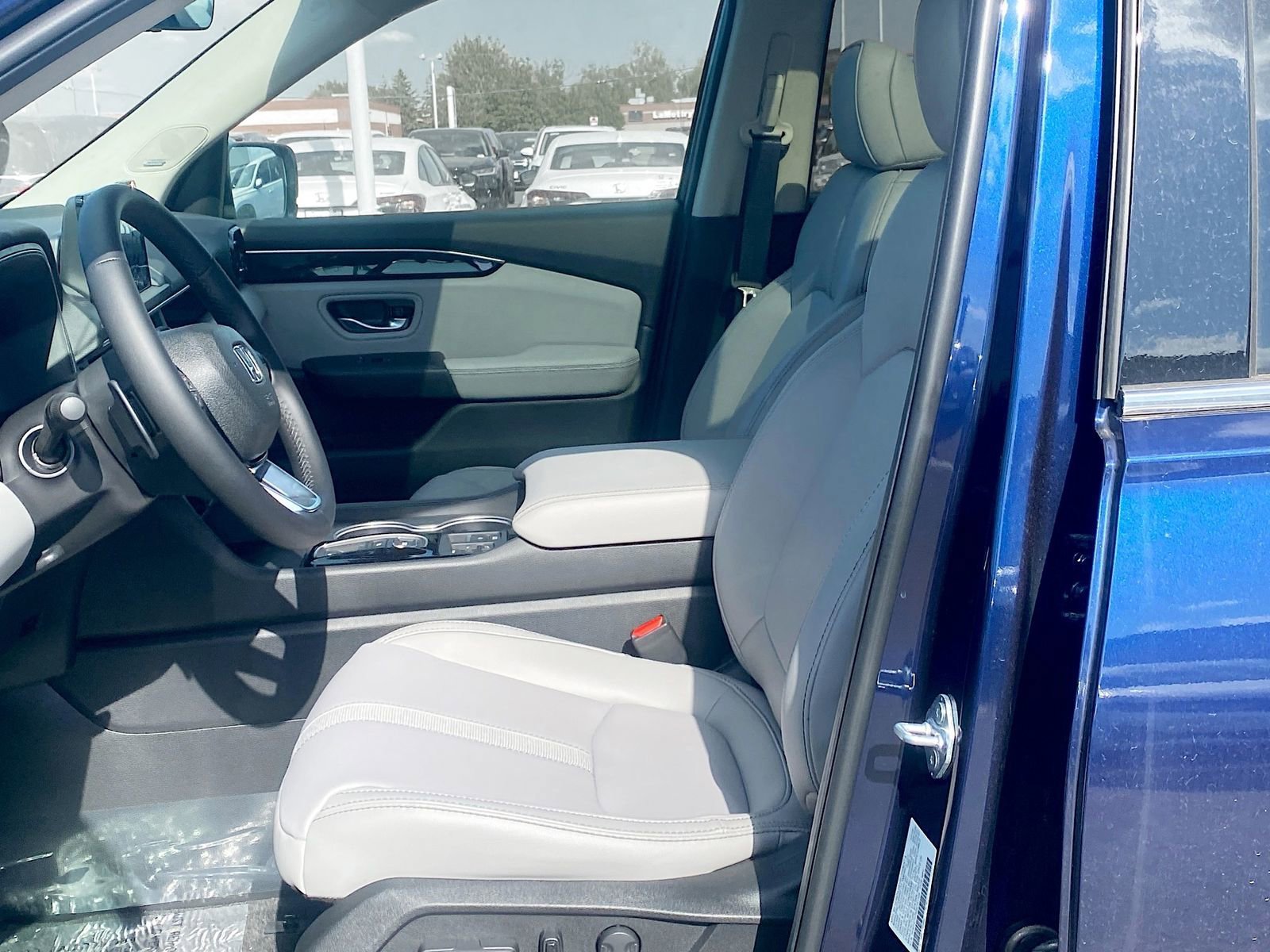 2025 Honda Pilot Touring - Photo 10
