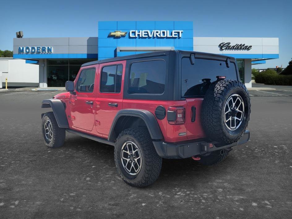 Used 2025 Firecracker Red Clearcoat Jeep Rubicon image 3