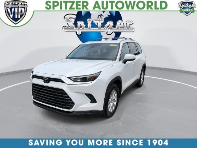 Used 2024 Beige Toyota XLE image 7