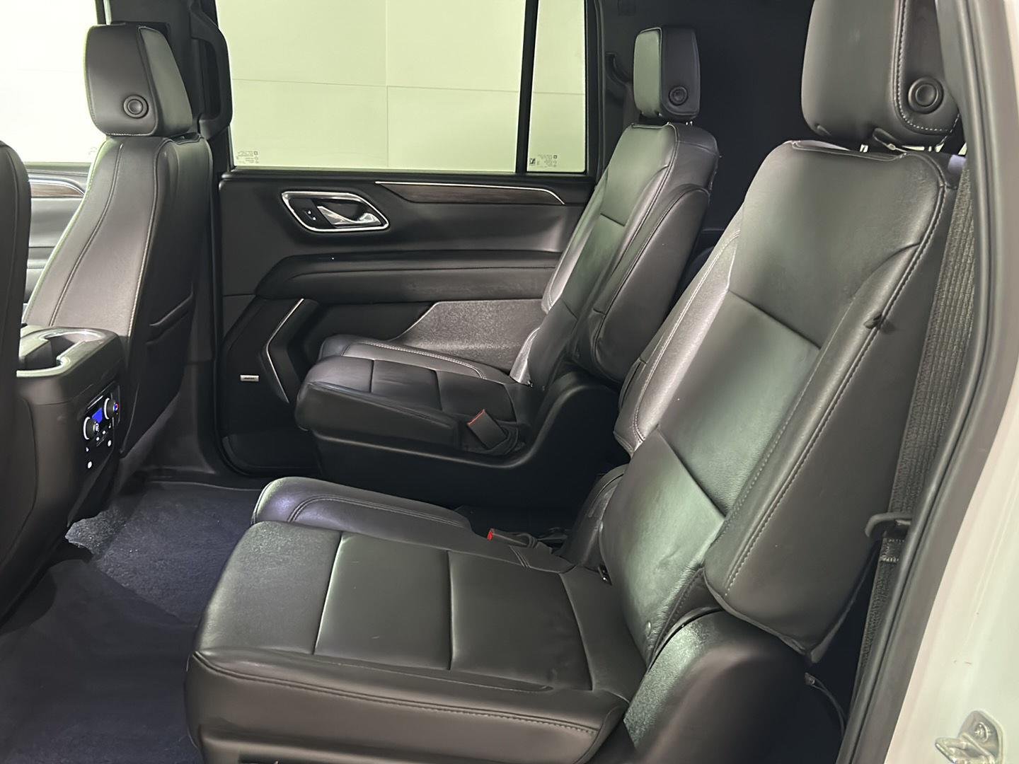 Used 2024 Summit White Chevrolet LT image 16
