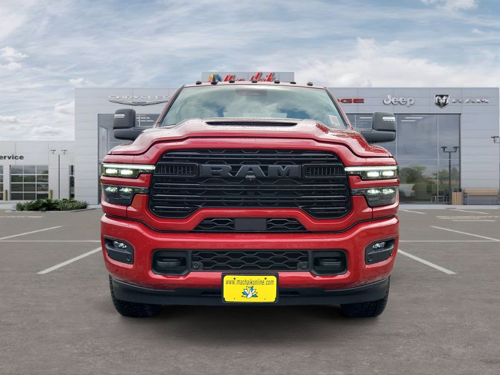 New 2026 Molten Red Pearl-Coat Exterior Paint RAM Laramie image 8