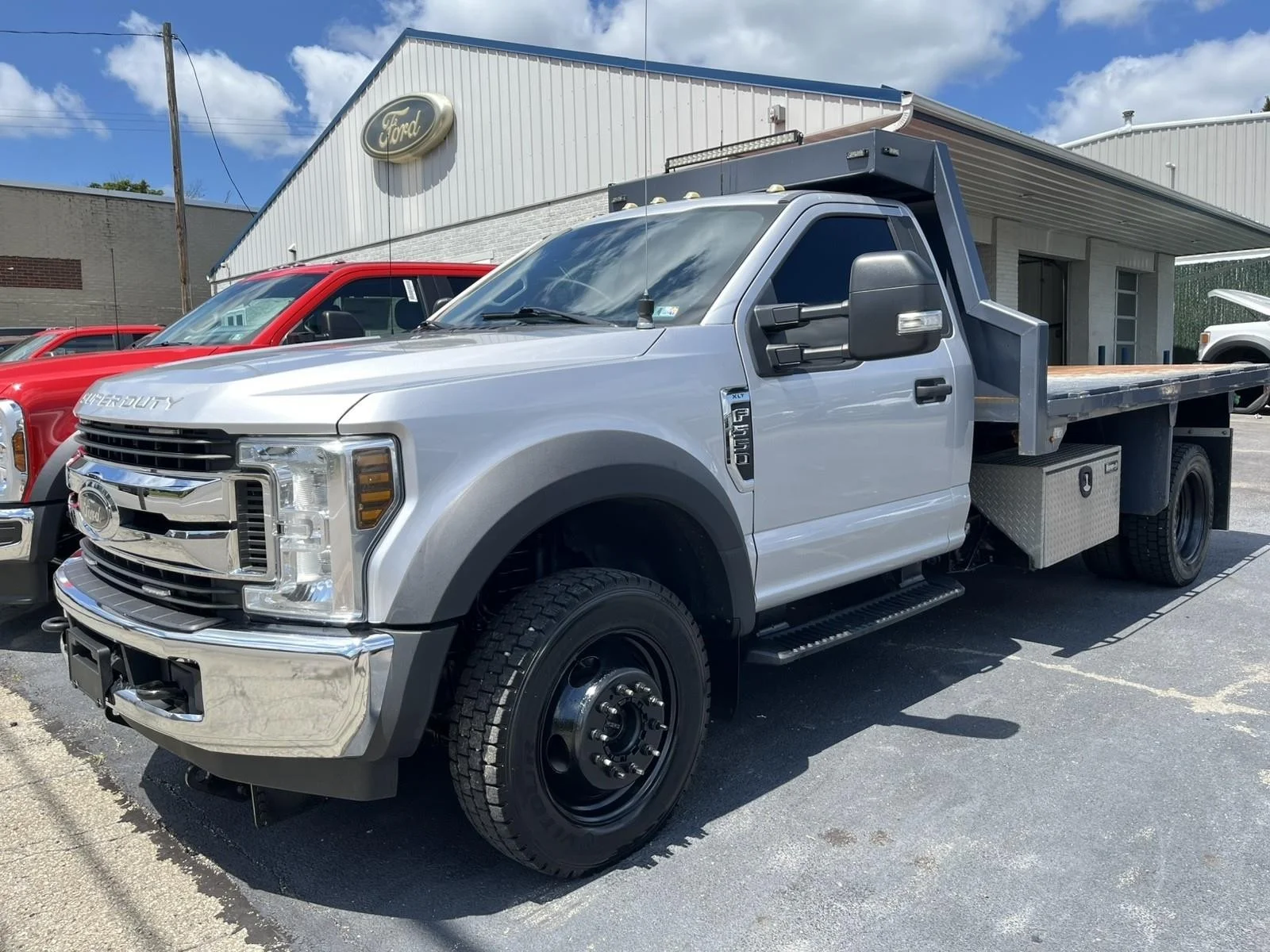 2019 Ford F-550 Super Duty Chassis Cab