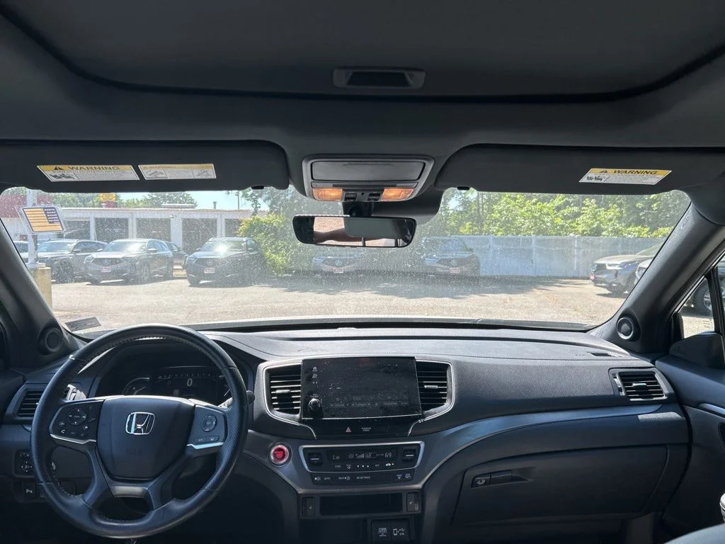 Used 2022 Silver Honda EX-L image 18