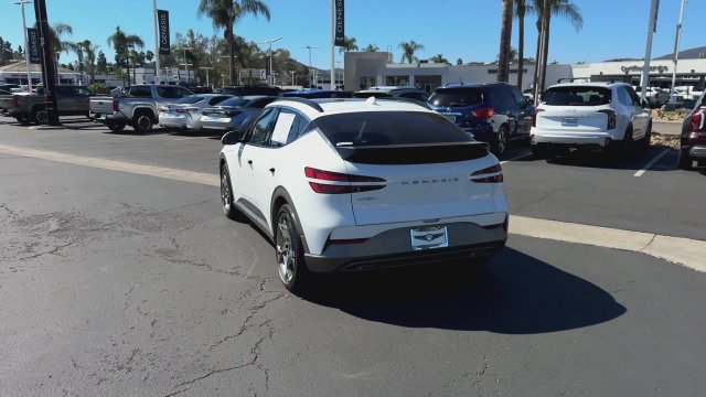 Used 2023 White Genesis Performance image 7