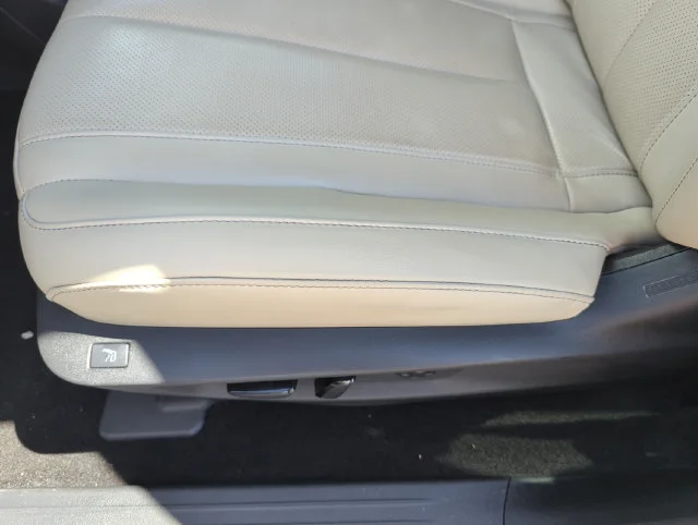 Used 2024 Red INFINITI Sensory image 34