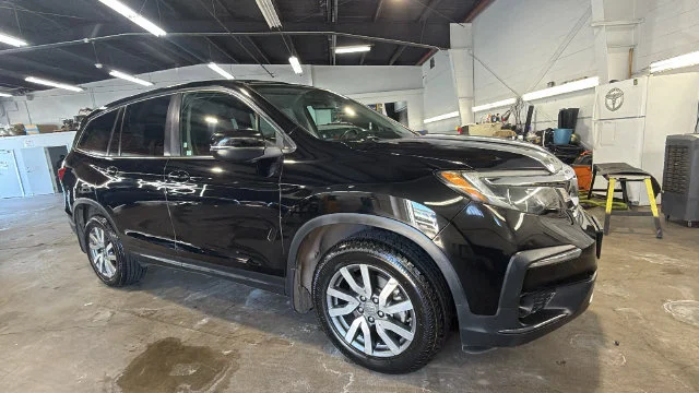 Used 2020 Black Honda EX-L image 7