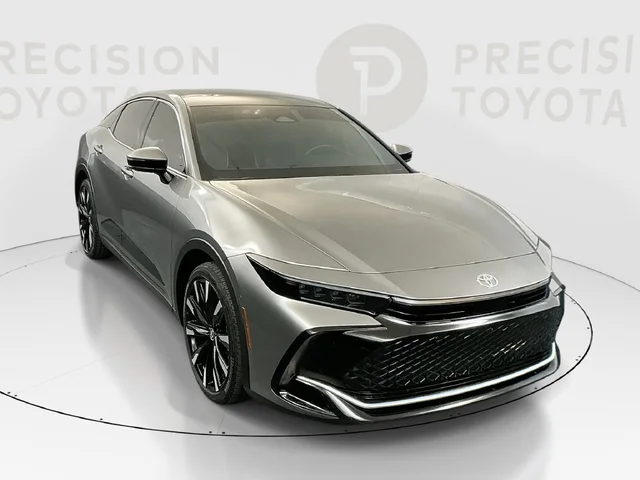 2025 Toyota Crown Platinum