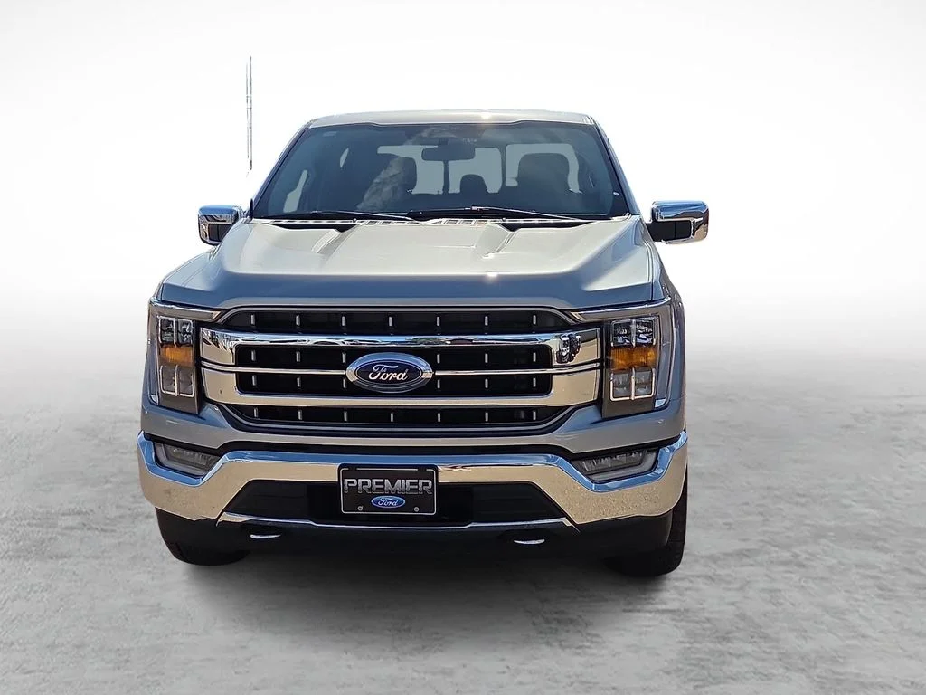 Used 2023 Silver Ford Lariat image 3
