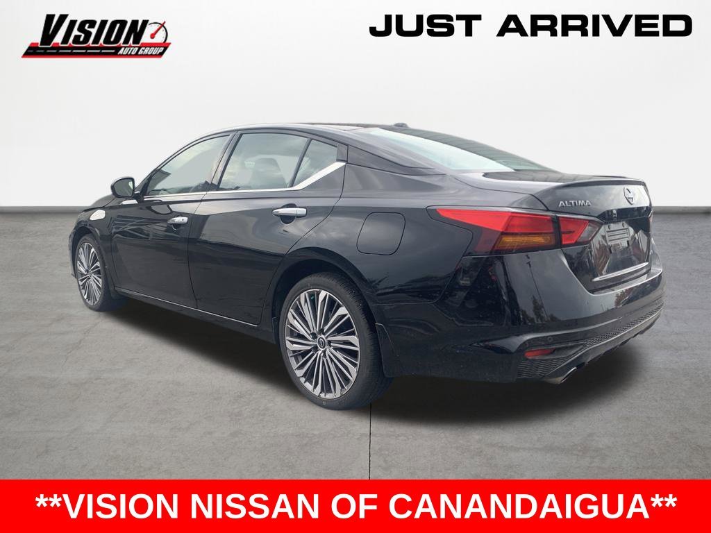 Used 2024 Black Nissan 2.5 SL image 2