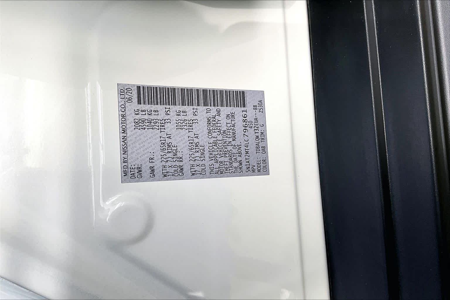 Certified Used 2020 Pearl White Tricoat Nissan SV image 33