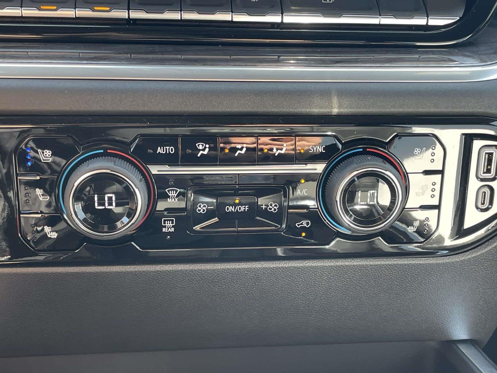 2026 Chevrolet Silverado 1500 LTZ - Photo 29