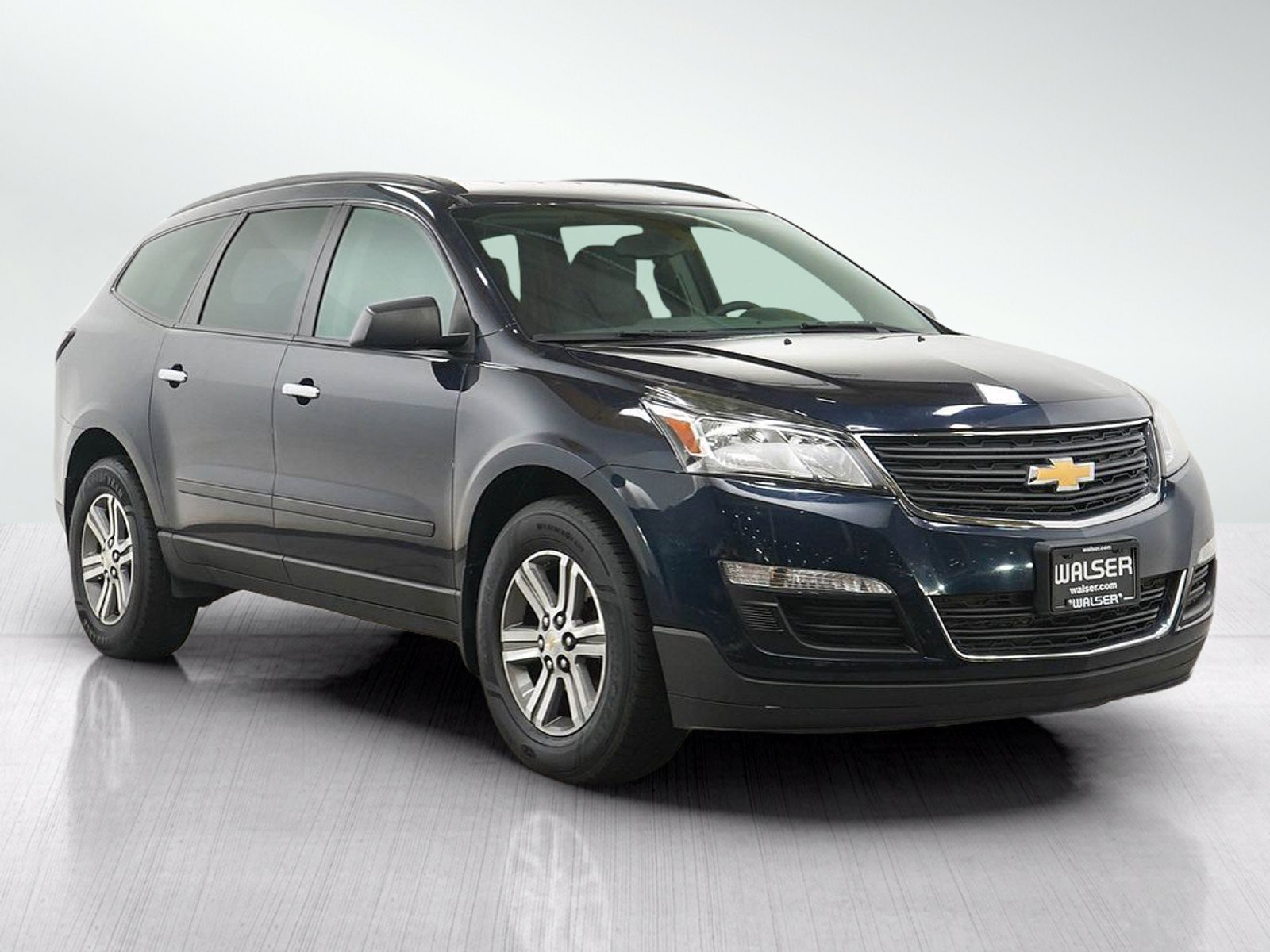 Used 2017 Blue Velvet Metallic Chevrolet LS image 7