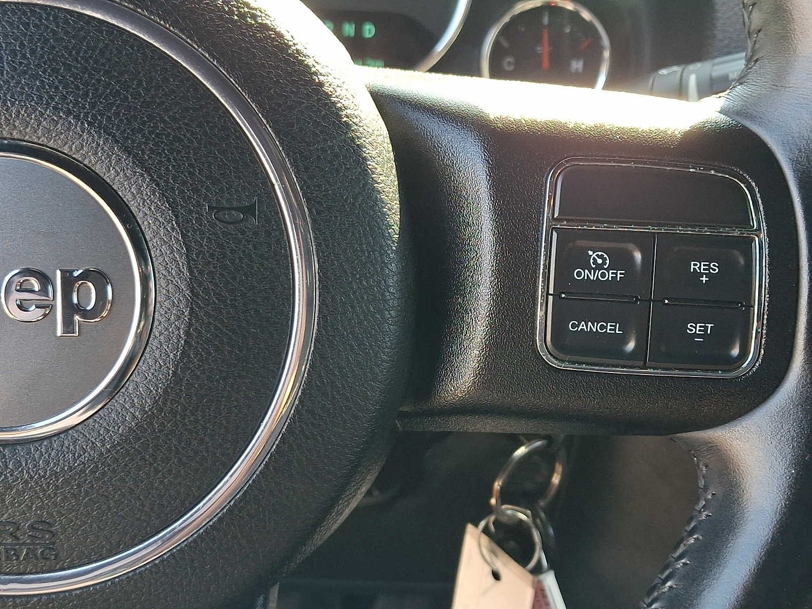 Used 2015 Anvil Clearcoat Jeep Sport image 21