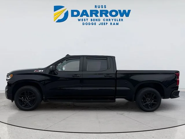 Used 2022 Black Chevrolet RST image 2