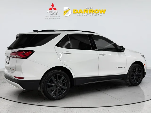 Used 2022 White Chevrolet RS image 5