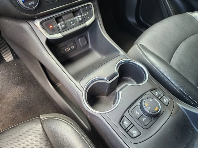 Used 2024 Summit White GMC SLT image 18