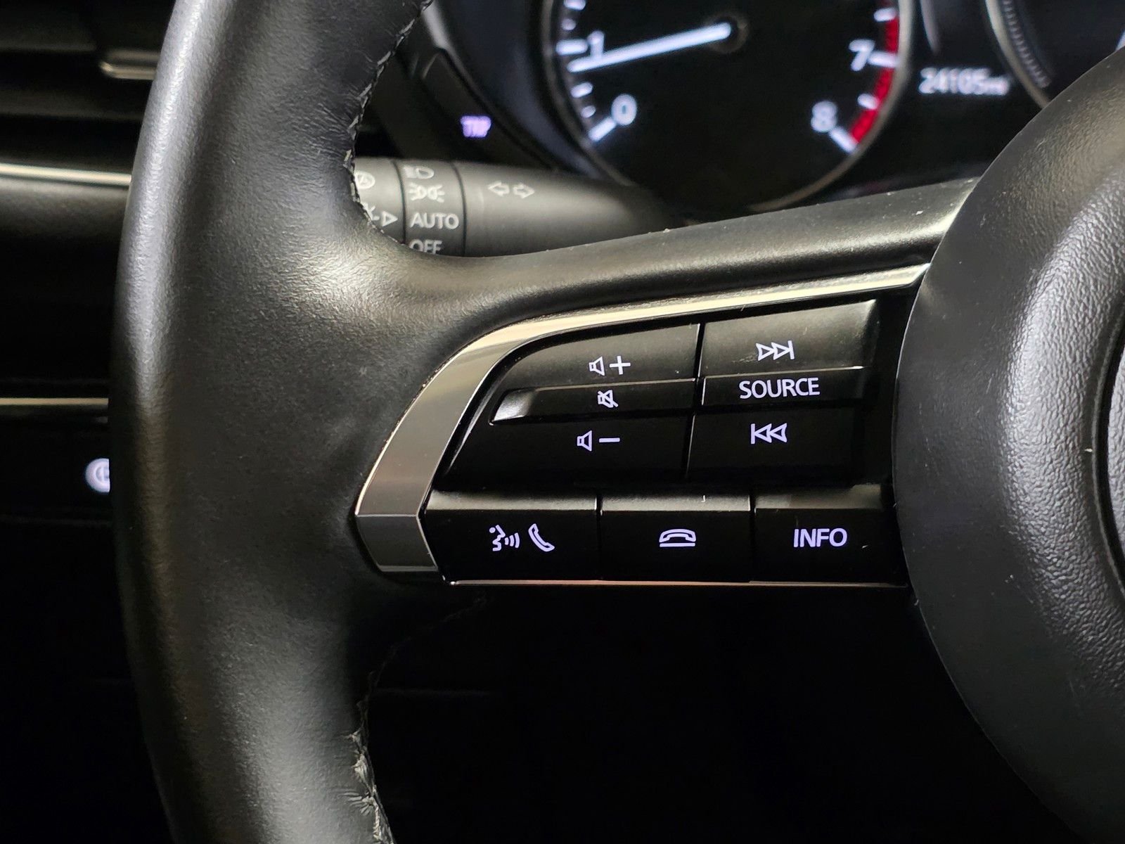 Used 2025 Jet Black Mica Mazda 2.5 S Preferred Package image 31