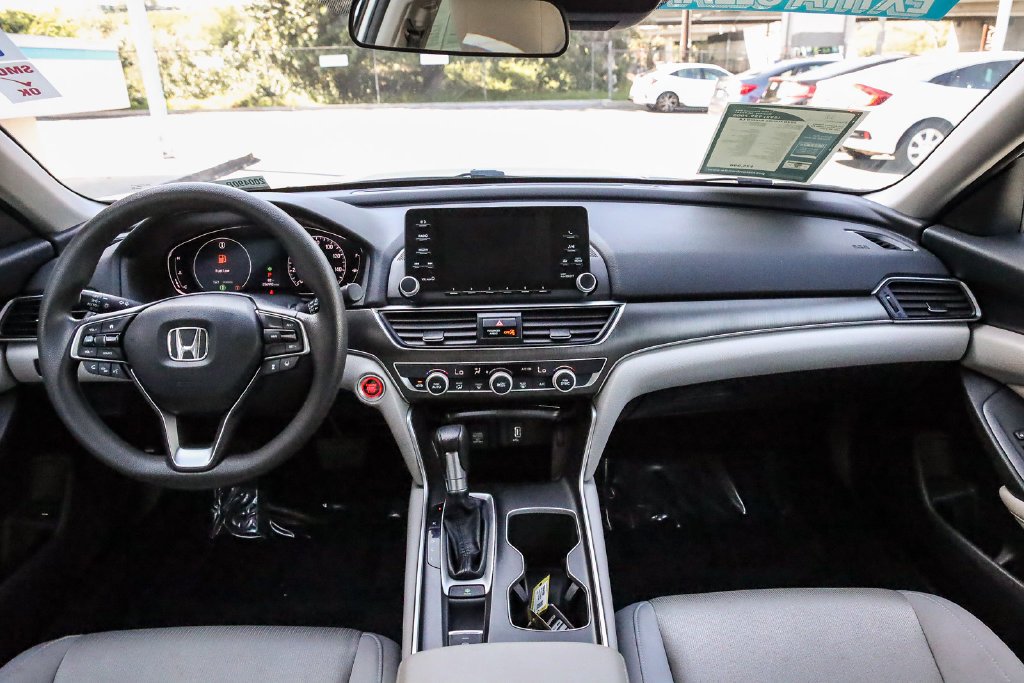 Used 2020 Platinum White Pearl Honda LX image 12