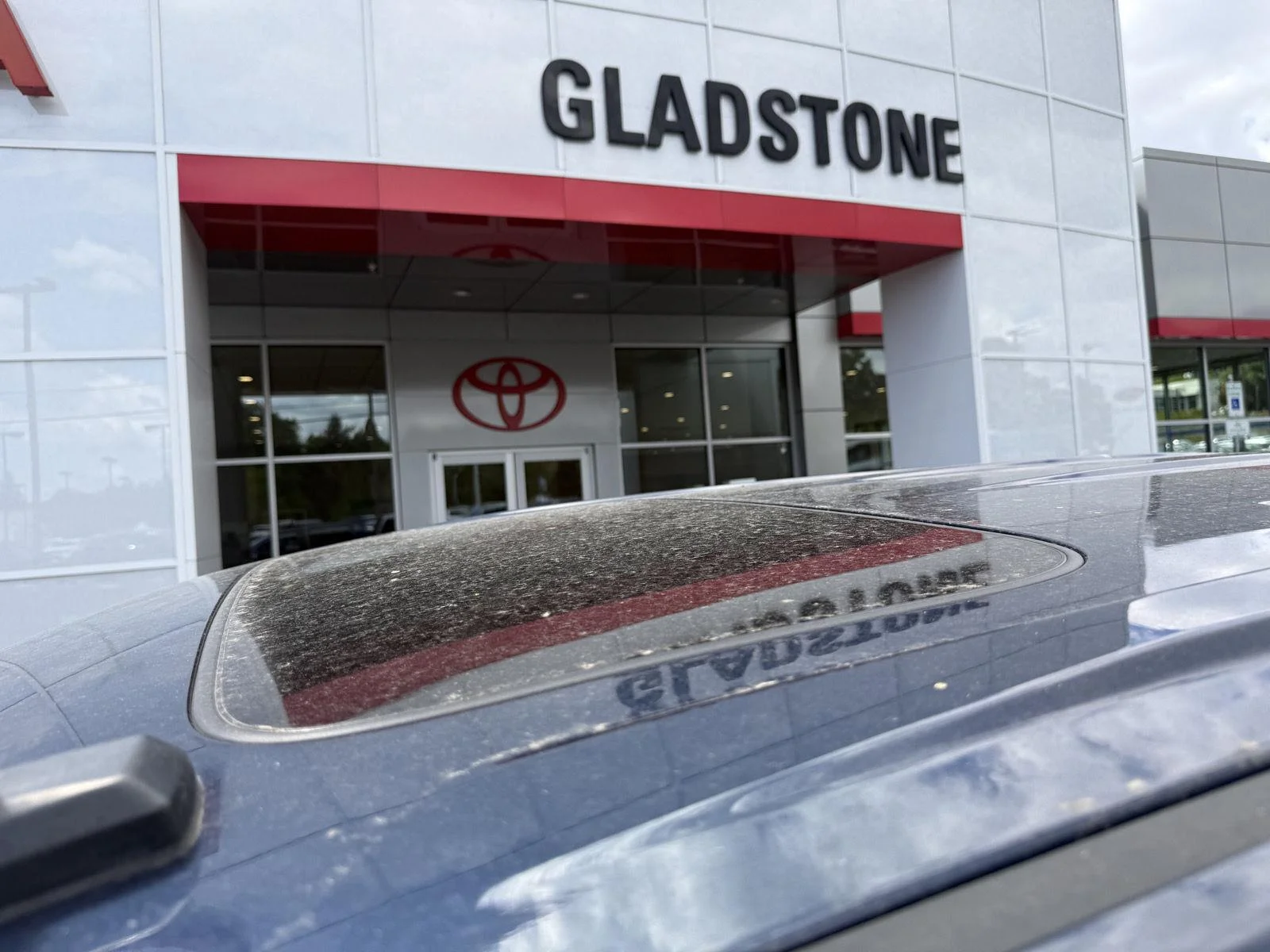 Used 2022 Northsky Blue Metallic Chevrolet RST image 15