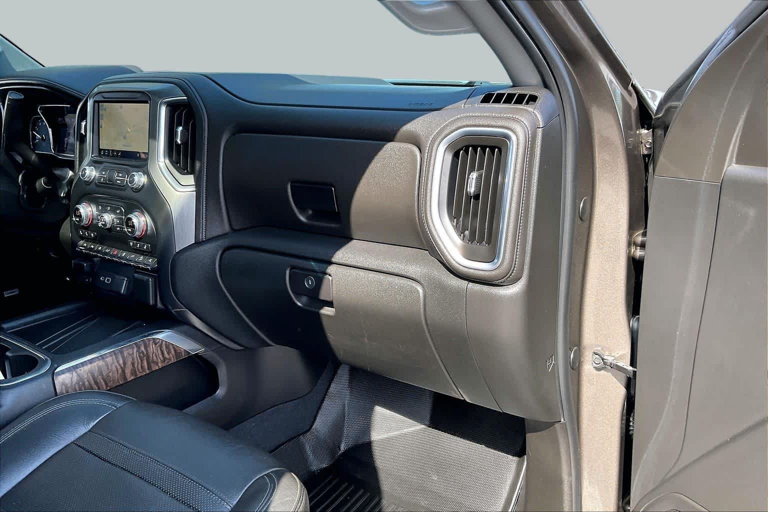 Certified Used 2019 Smokey Quartz Metallic GMC Denali image 17