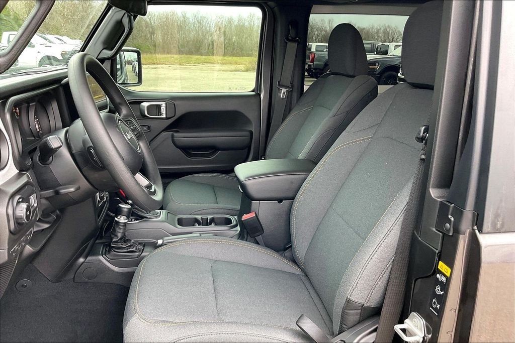 New 2026 Jeep Wrangler Sport 2D Sport Utility