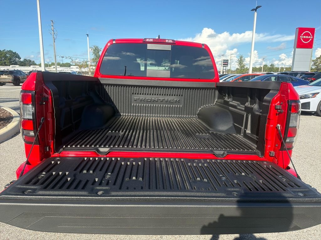 New 2026 Nissan Frontier SV 4D Crew Cab