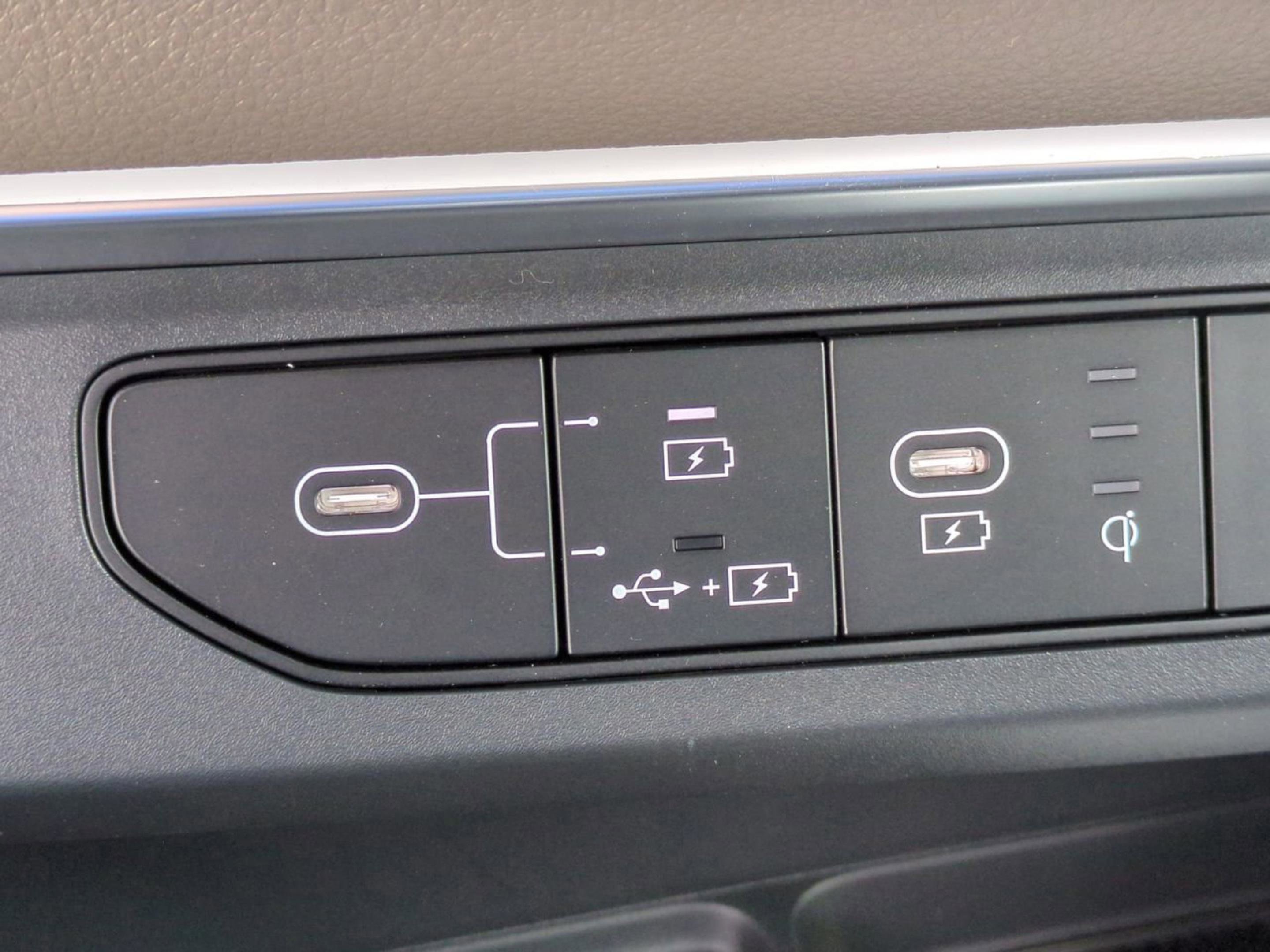 New 2026 Ivory Silver Kia EX image 28