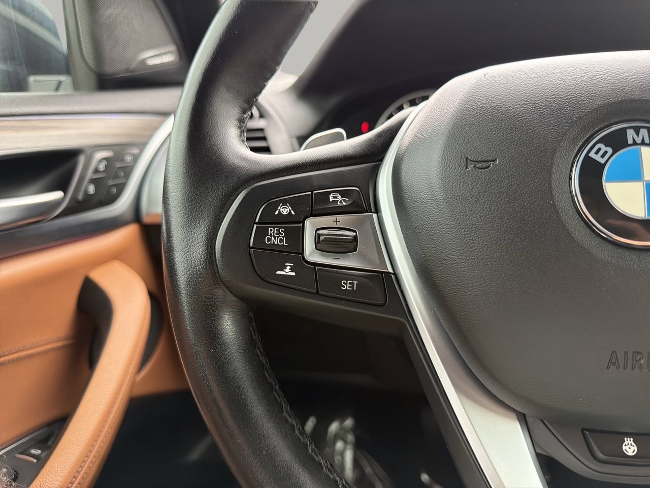Used 2019 Phytonic Blue Metallic BMW xDrive30i image 30