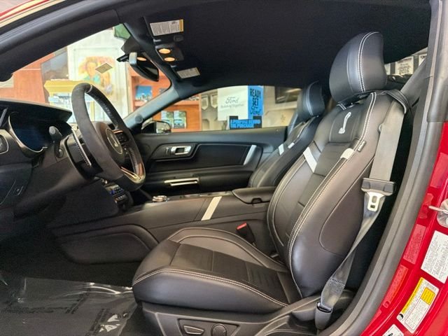 Used 2021 Red Metallic Ford Shelby GT500 image 6