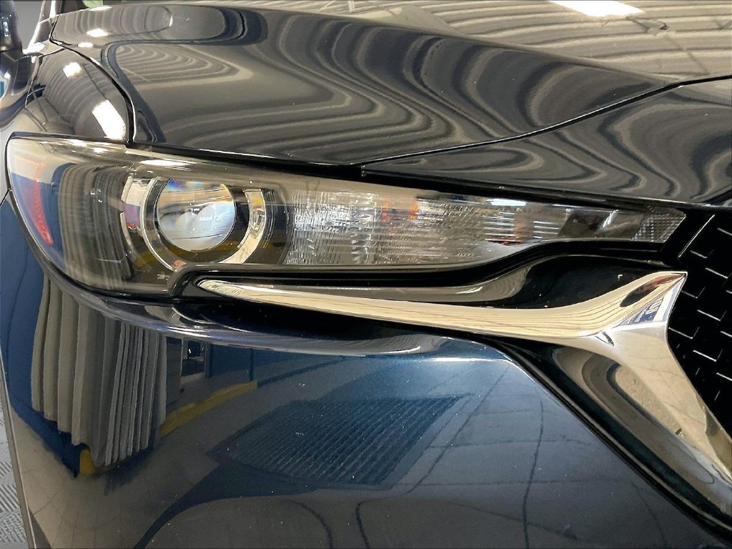 Used 2018 Blue Mazda Touring image 33