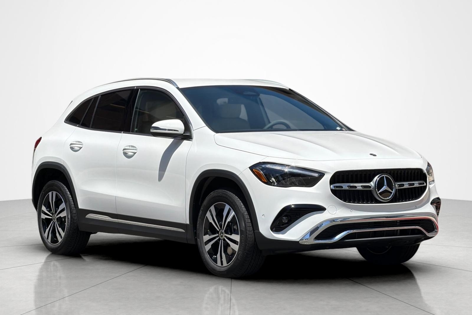 New 2026 Polar White Mercedes-Benz GLA 250 SUV image 7