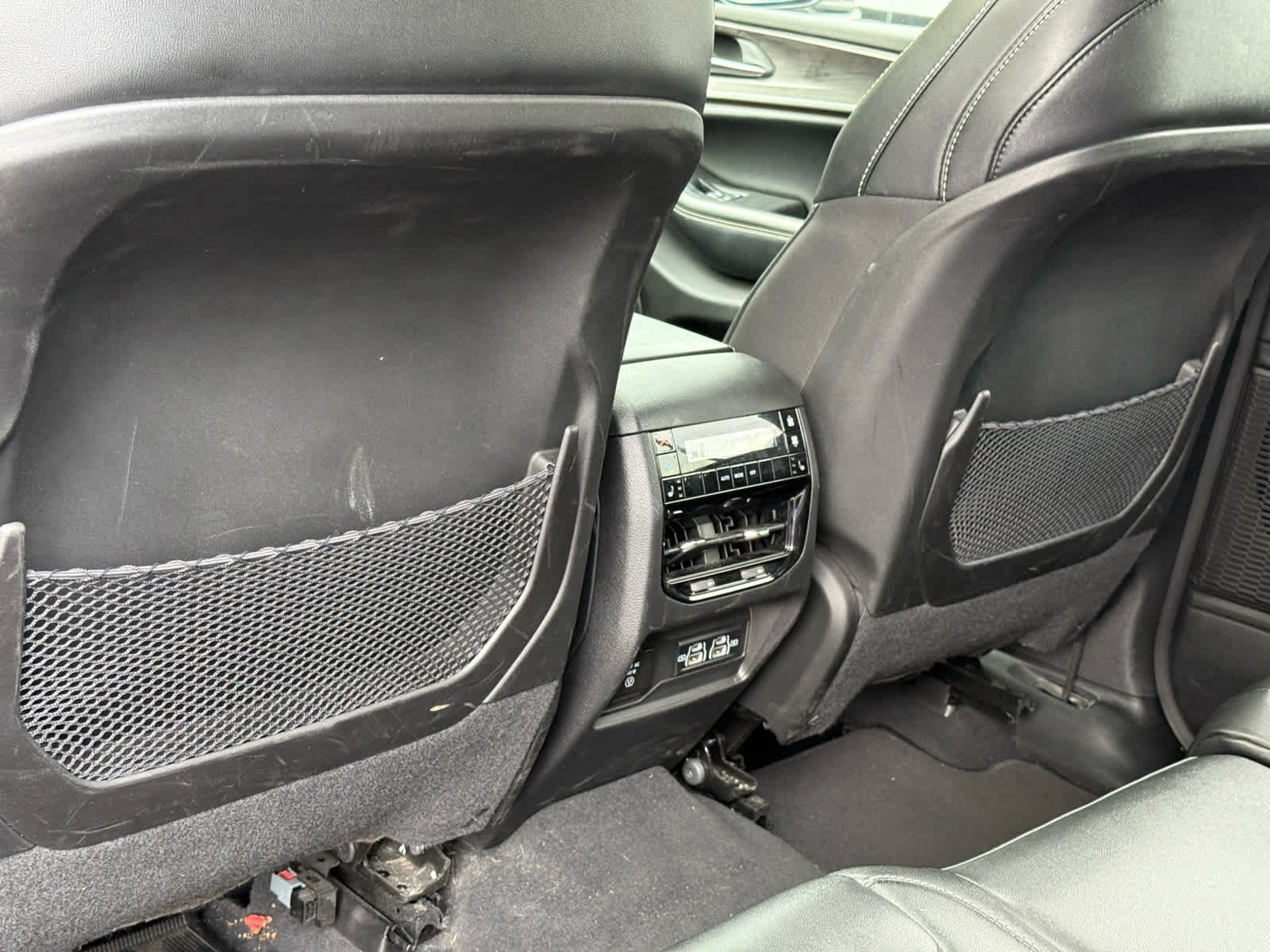 Used 2023 Baltic Gray Metallic Clearcoat Jeep Limited image 28
