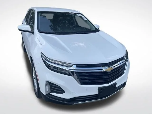 Used 2024 White Chevrolet LT image 3
