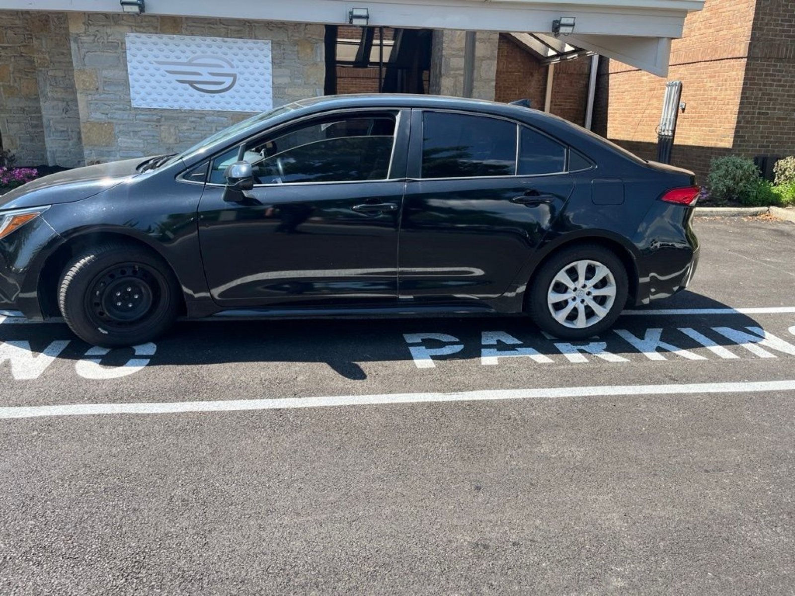 Used 2021 Black Sand Pearl Toyota LE image 6