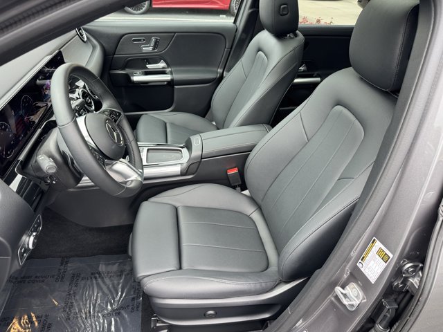 Used 2026 Mountain Grey Metallic Mercedes-Benz GLA 250 image 16