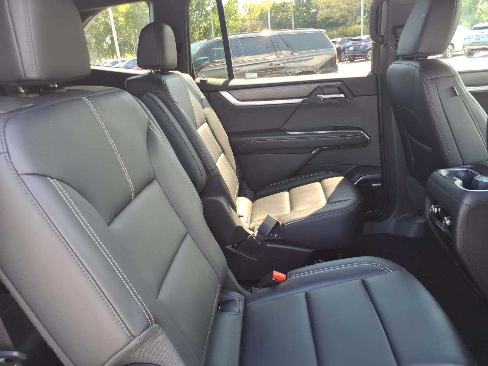 Used 2026 Summit White GMC AWD Elevation image 24