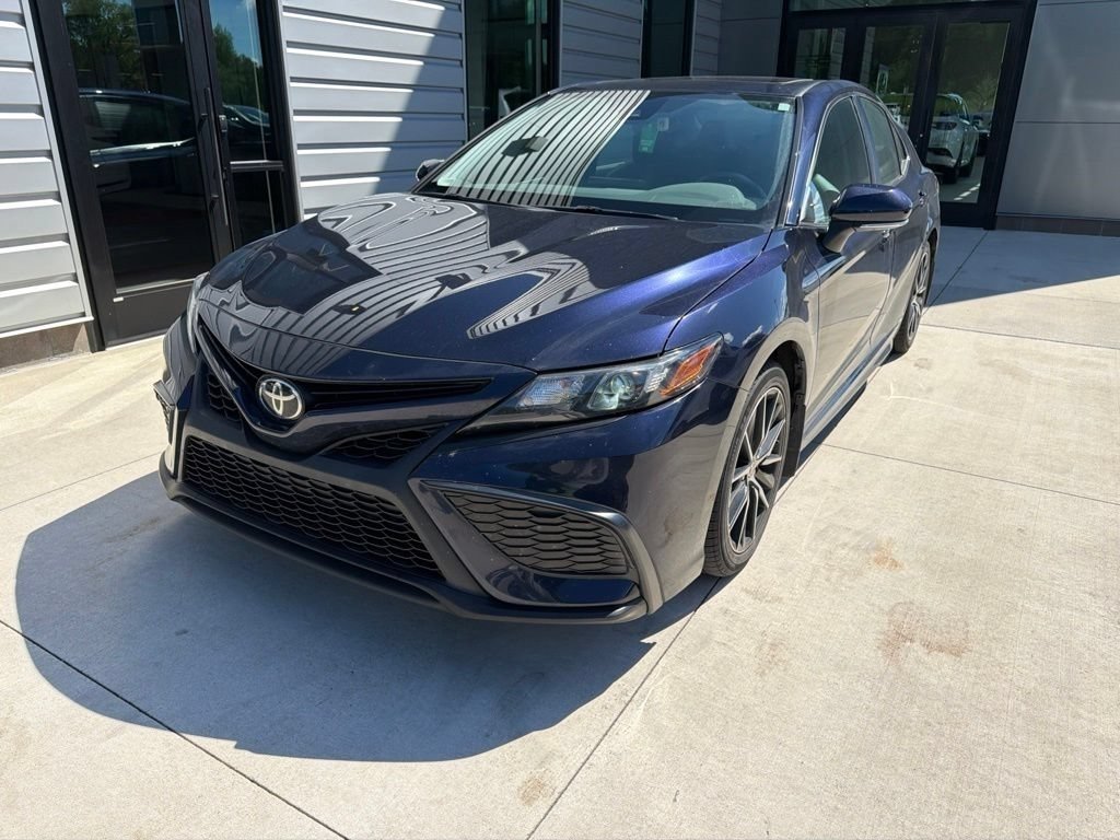 Used 2021 Blueprint Toyota SE image 14