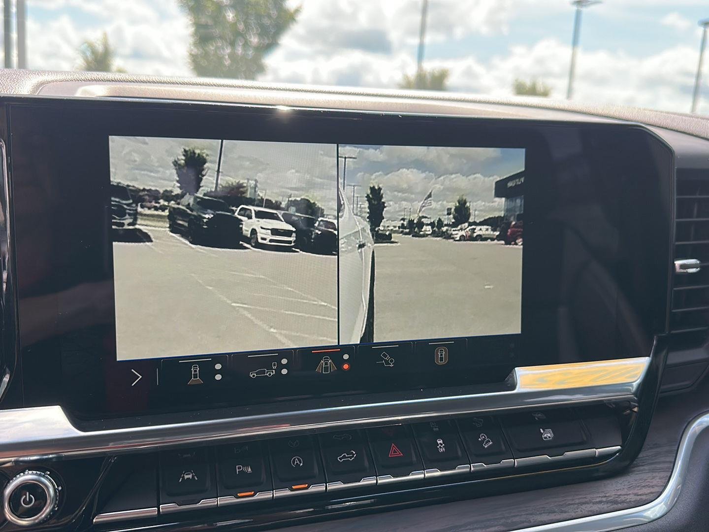 Used 2025 Summit White GMC SLT image 26