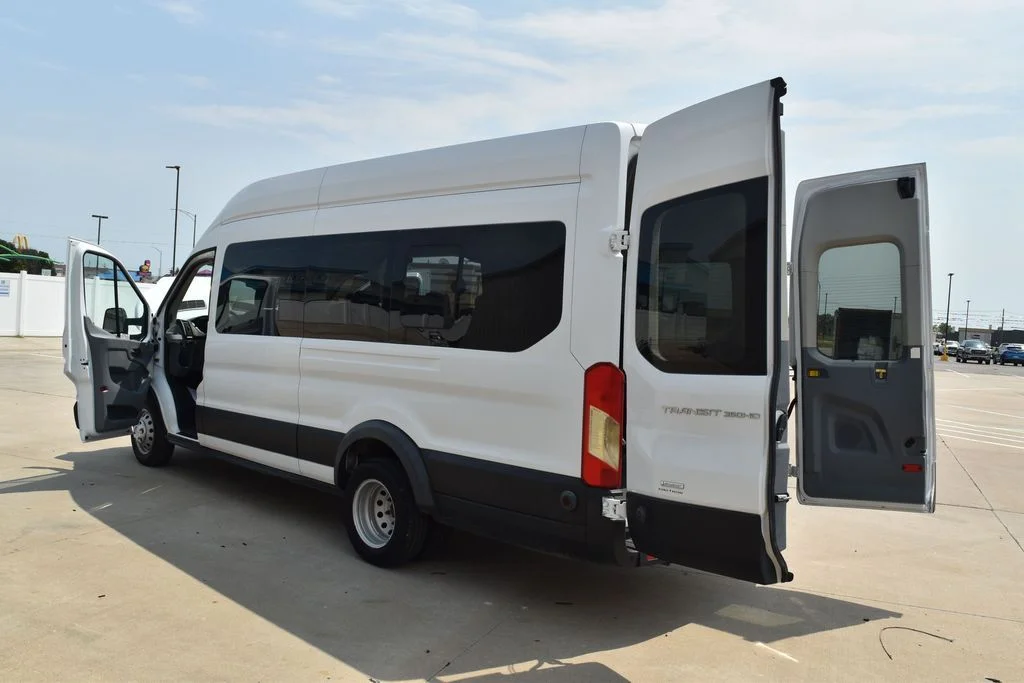 Used 2019 White Ford XLT image 31