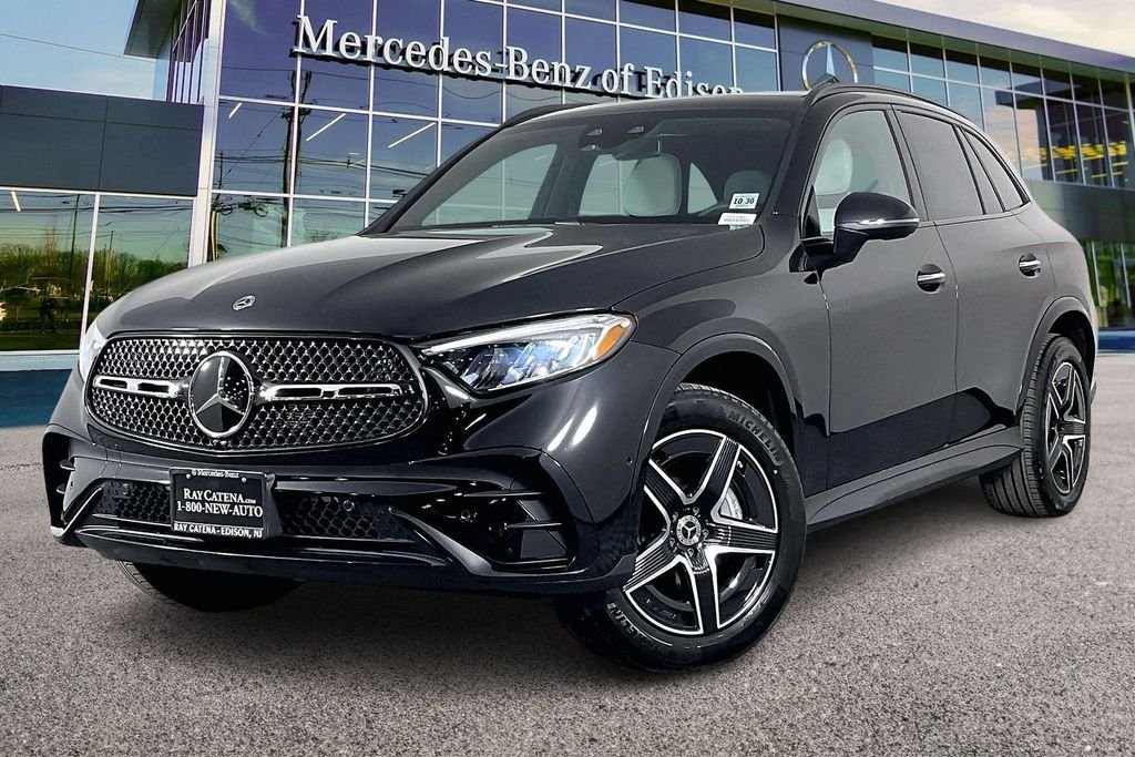 Used 2026 Black Mercedes-Benz GLC 300 image 9