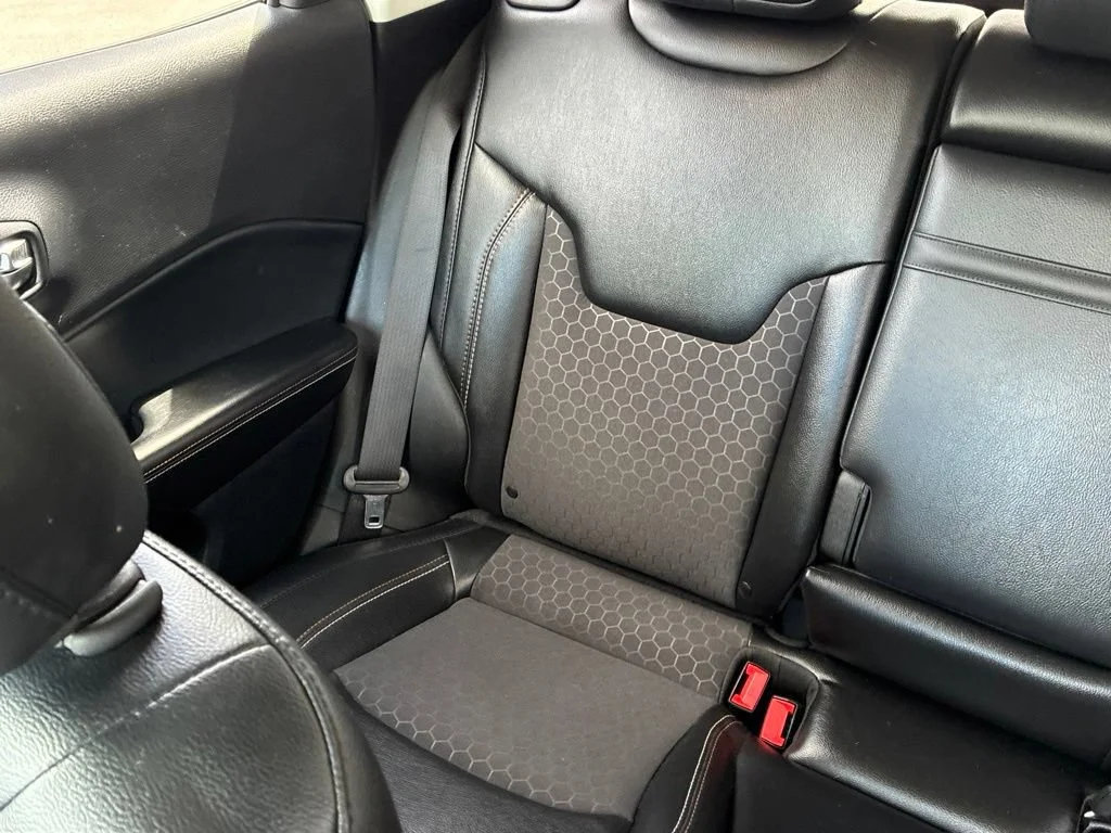 Used 2019 White Clearcoat Jeep Latitude image 13