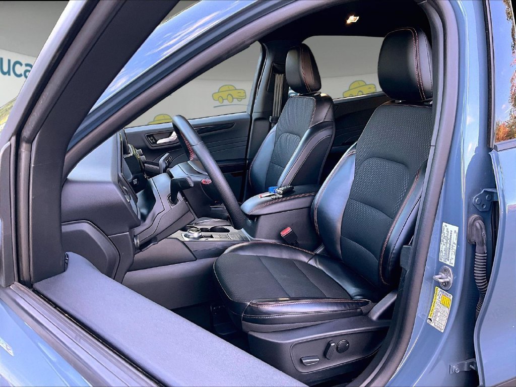 Used 2025 Vapor Blue Ford ST-Line Select image 10