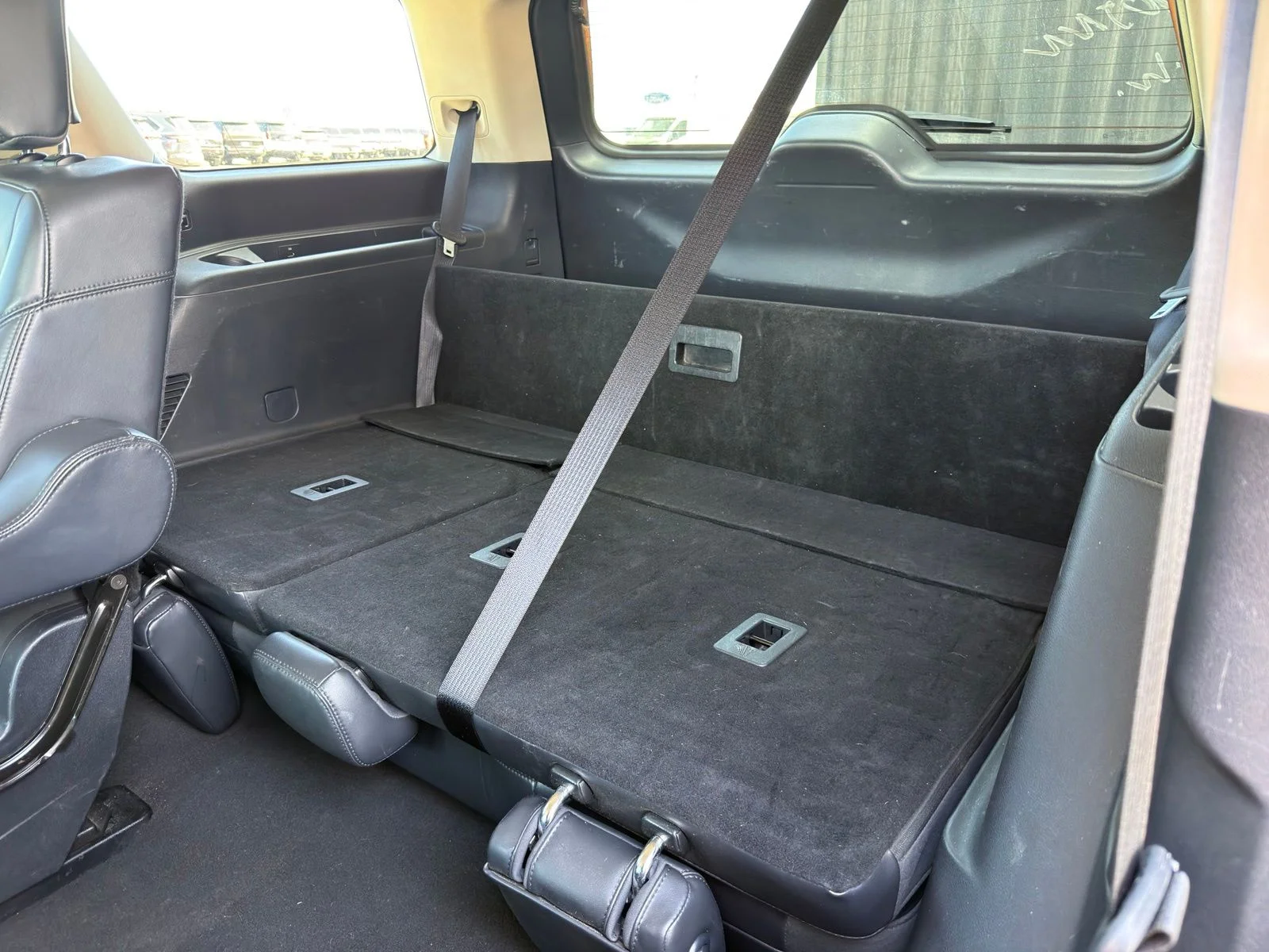Used 2024 Silver Ford Limited image 12