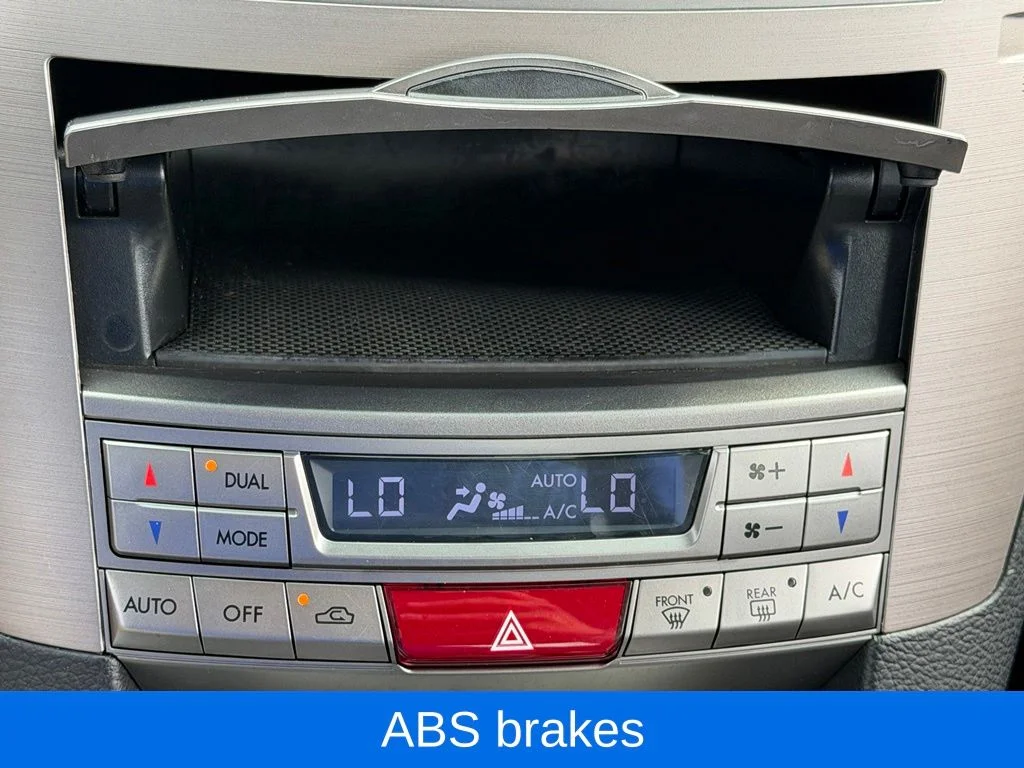 Used 2012 Silver Subaru 2.5i image 10