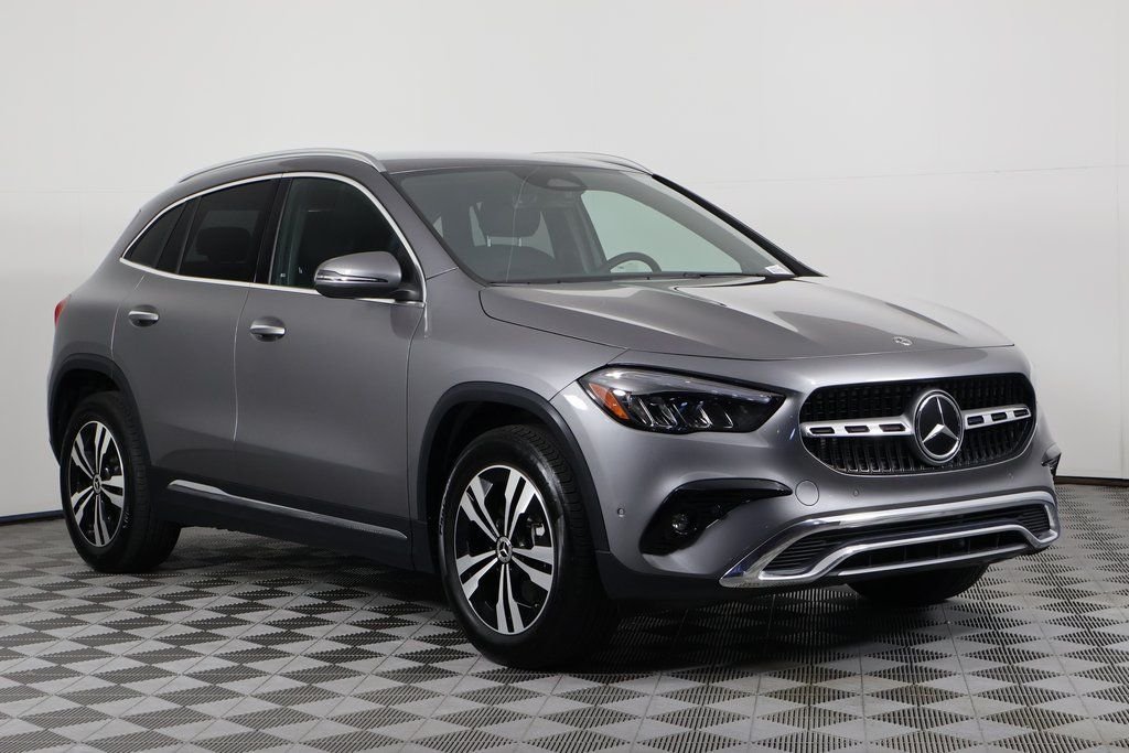 Certified Used 2026 Mountain Grey Metallic Mercedes-Benz GLA 250 image 3