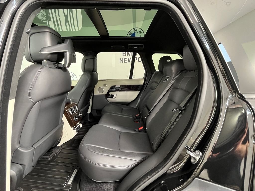 Used 2021 Black Land Rover Westminster image 22