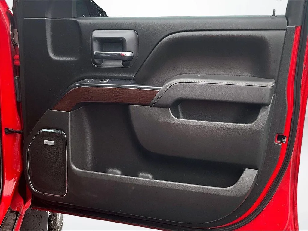 Used 2017 Red GMC SLT image 23