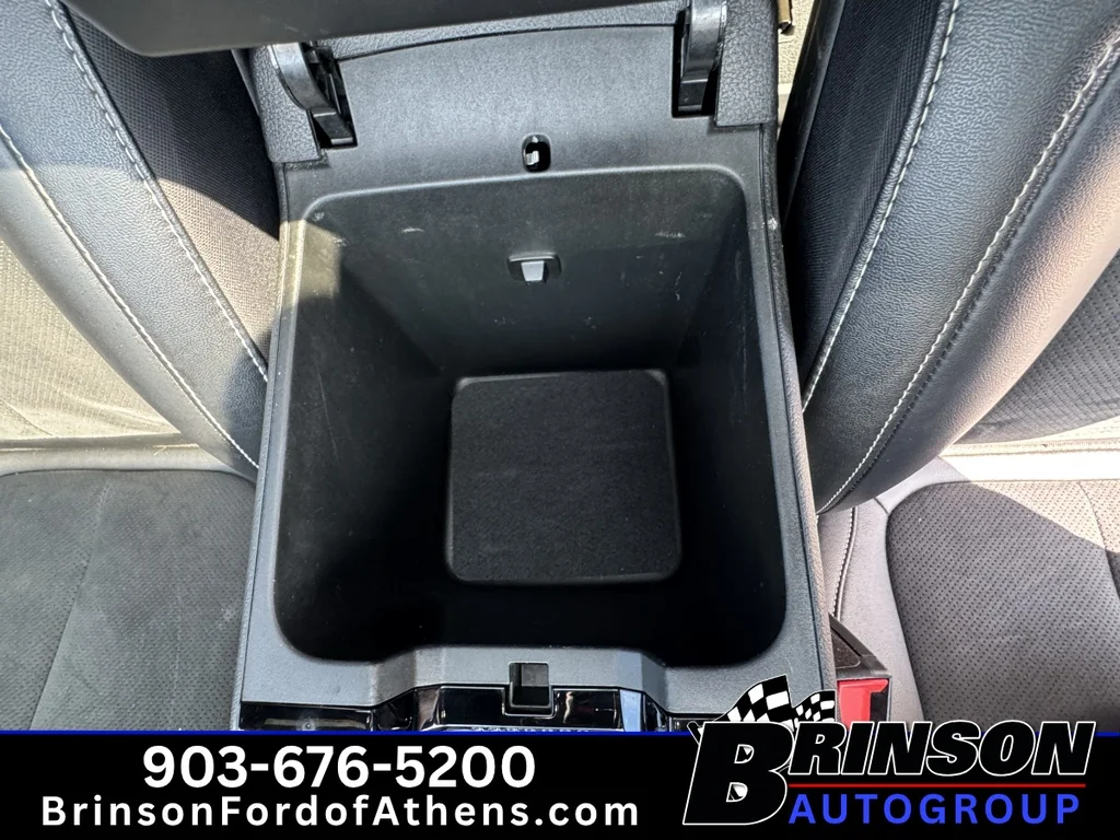 Certified Used 2023 Metallic Jeep Altitude image 34